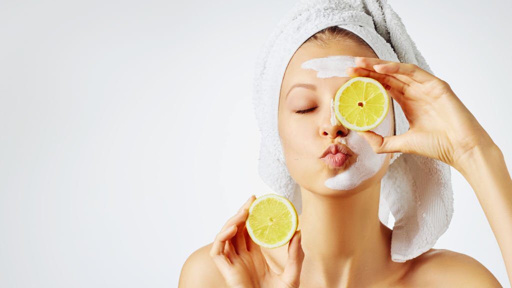 Necessity of Vitamin C Face Wash: To Improve Benefits of Your Skincare Routine